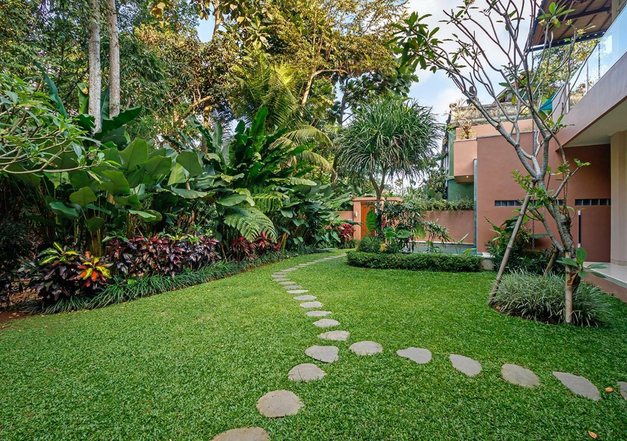 Villa Kembar Ubud Buitenkant foto